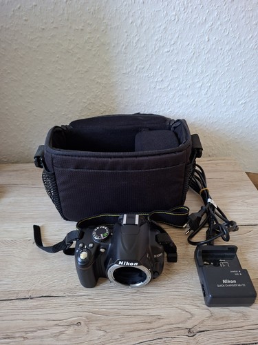 Nikon d3000 body - d3000,