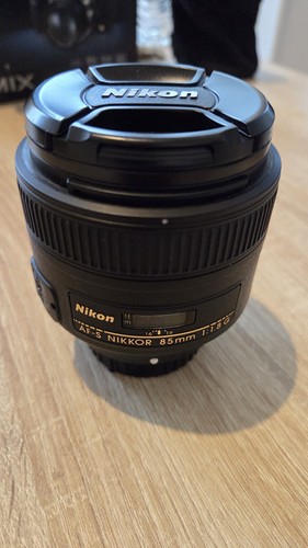 Nikon nikkor 85mm 1 8g - nikon,