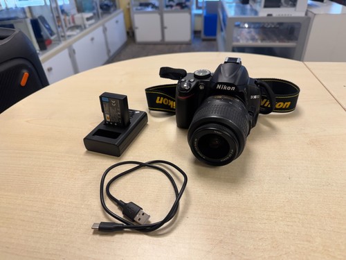 Nikon d3000 55mm kit - vr,